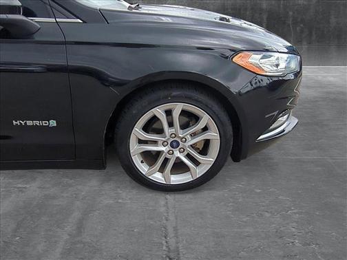 2017 Ford Fusion Hybrid SE