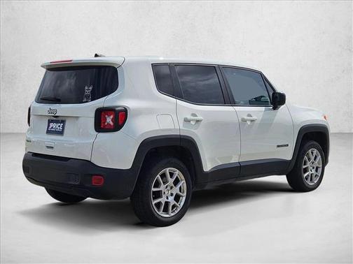 Alpine White Clearcoat 2023 Jeep Renegade Latitude