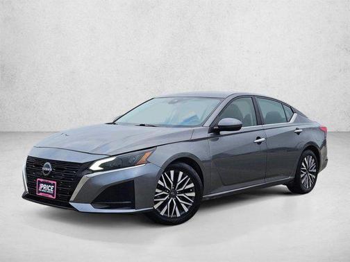Gun Metallic 2023 Nissan Altima 2.5 SV