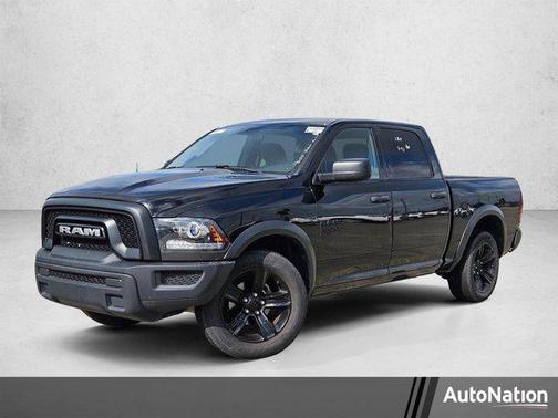 Diamond Black Crystal Pearlcoat 2024 RAM 1500 Classic Warlock Crew Cab 4x2 5'7' Box