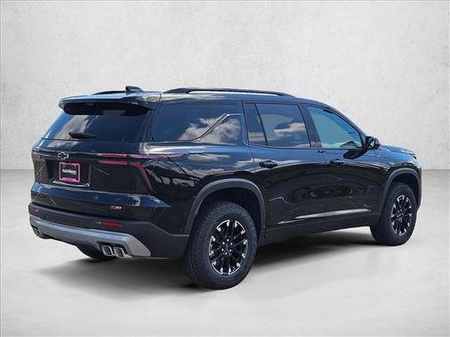 Mosaic Black Metallic 2026 Chevrolet Traverse AWD Z71
