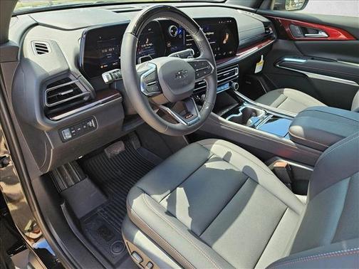 Mosaic Black Metallic 2026 Chevrolet Traverse AWD Z71