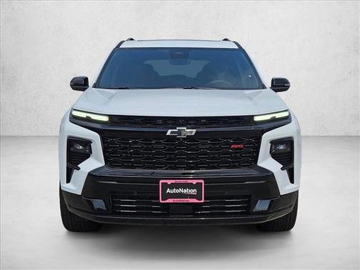 Polar White Tricoat 2026 Chevrolet Traverse RS