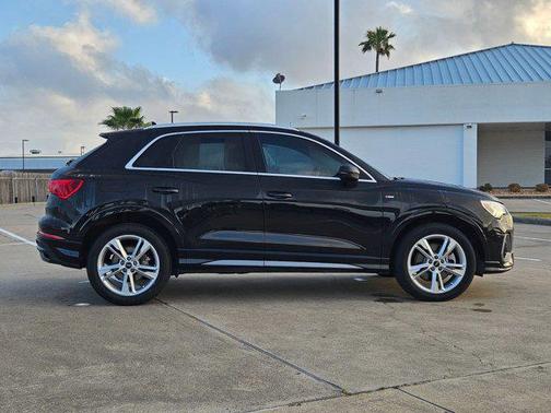 2023 Audi Q3 45 S line Premium Plus
