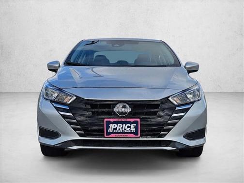 Brilliant Silver Metallic 2023 Nissan Versa 1.6 SV