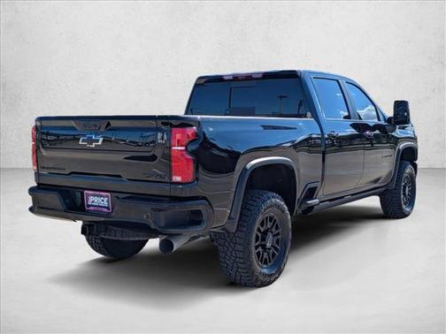 2025 Chevrolet Silverado 2500 4WD Crew Cab Standard Bed ZR2