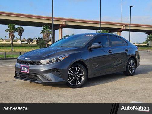 Gravity Gray 2022 Kia Forte LXS