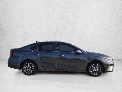 Gravity Gray 2022 Kia Forte LXS