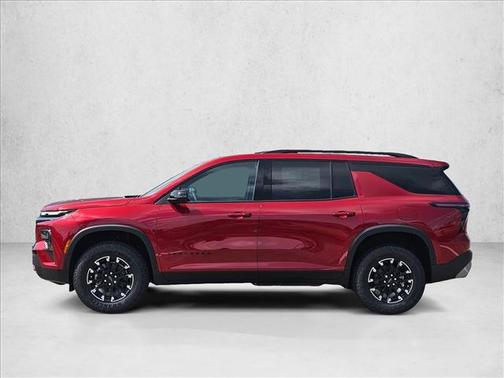 Radiant Red Tintcoat 2026 Chevrolet Traverse AWD Z71