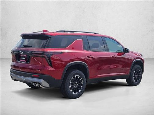 Radiant Red Tintcoat 2026 Chevrolet Traverse AWD Z71