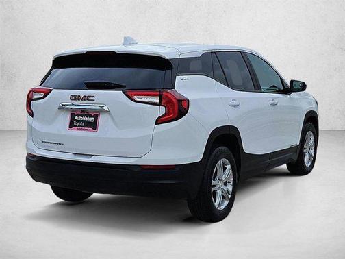 Summit White 2024 GMC Terrain SLE
