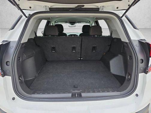 Summit White 2024 GMC Terrain SLE