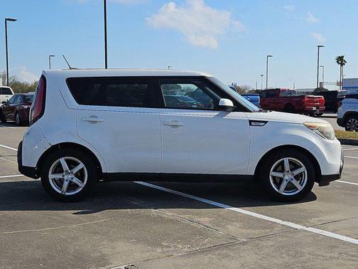 2015 Kia Soul Base