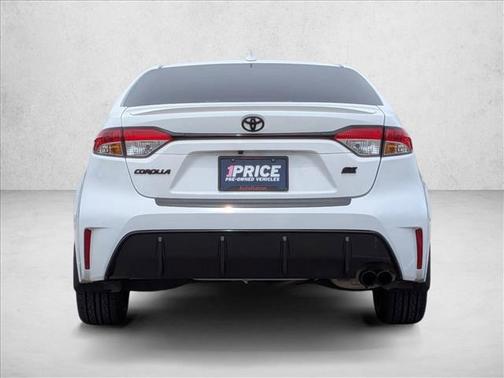 Ice Cap 2024 Toyota Corolla SE