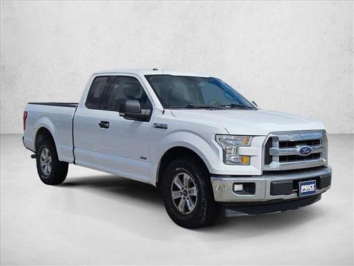 Oxford White 2017 Ford F-150 XLT