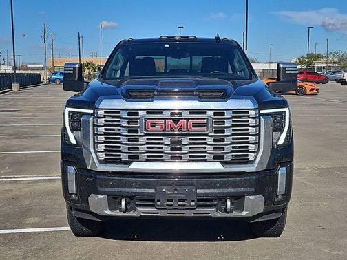 2024 GMC Sierra 2500 Denali