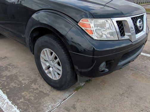 2017 Nissan Frontier SV