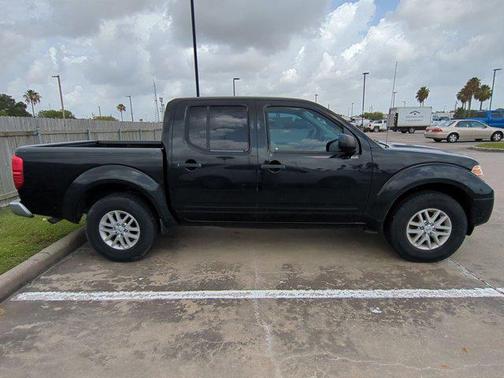 2017 Nissan Frontier SV