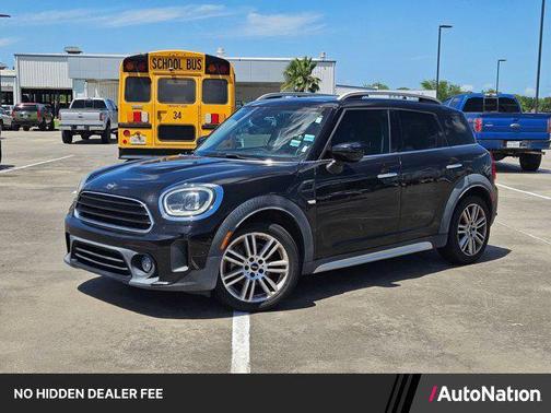 Midnight Black Metallic 2022 MINI Countryman Cooper