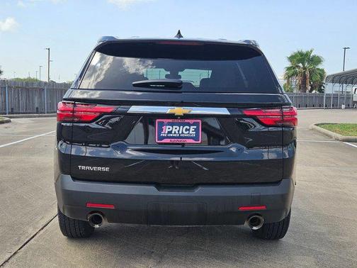 2022 Chevrolet Traverse LS