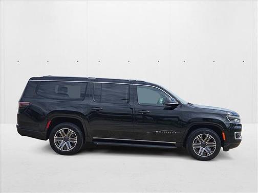 2024 Jeep Wagoneer L Series II 4x2