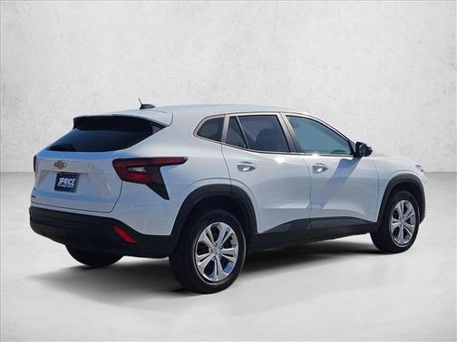 Summit White 2024 Chevrolet Trax LS