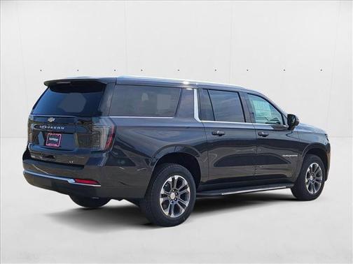 2025 Chevrolet Suburban LT