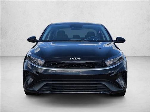 Aurora Black 2024 Kia Forte LXS