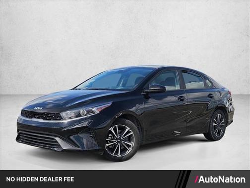 Aurora Black 2024 Kia Forte LXS
