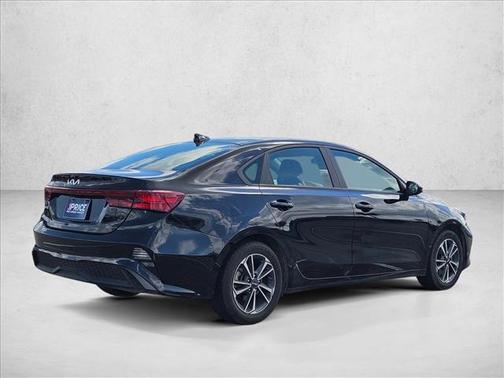 Aurora Black 2024 Kia Forte LXS