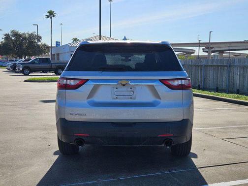 2019 Chevrolet Traverse LS