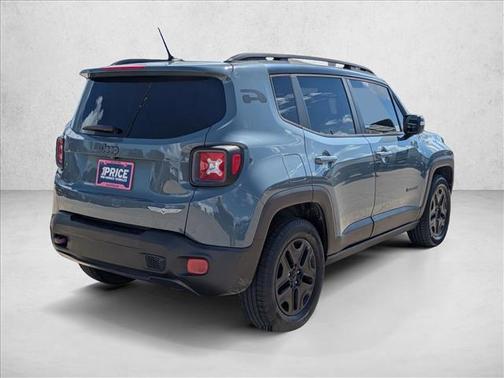 2017 Jeep Renegade Trailhawk