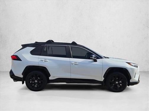 2024 Toyota RAV4 Hybrid SE