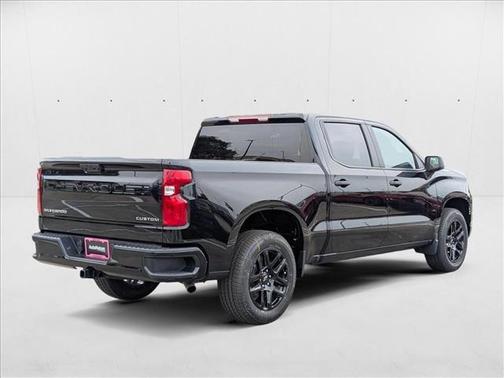 2025 Chevrolet Silverado 1500 Custom