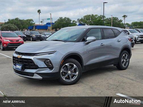 Sterling Gray Metallic 2025 Chevrolet Blazer 2LT