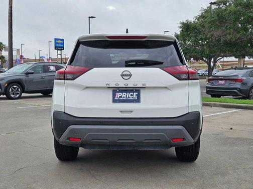 Glacier White 2023 Nissan Rogue S