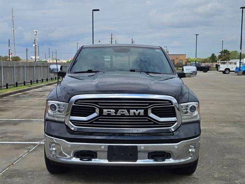 2017 RAM 1500 Limited Crew Cab 4x4 5'7' Box