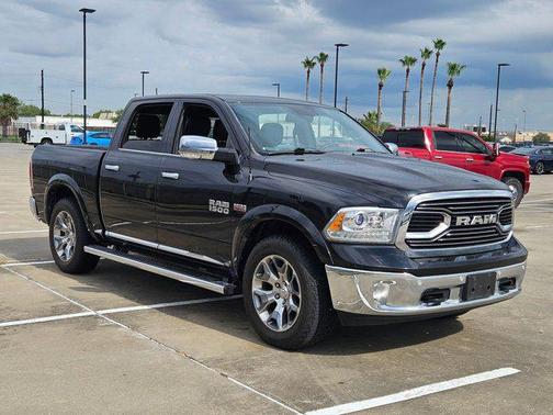 2017 RAM 1500 Limited Crew Cab 4x4 5'7' Box