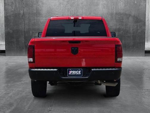 2024 RAM 1500 Classic Warlock Crew Cab 4x2 5'7' Box