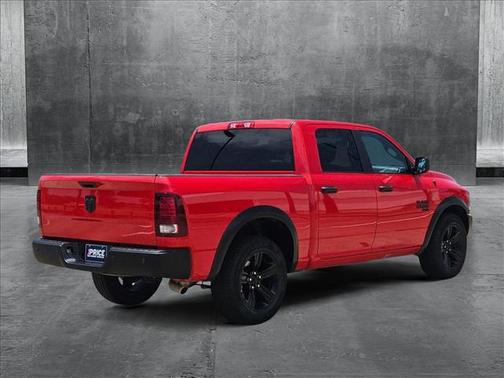 2024 RAM 1500 Classic Warlock Crew Cab 4x2 5'7' Box