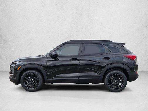 Mosaic Black Metallic 2026 Chevrolet Trailblazer LT
