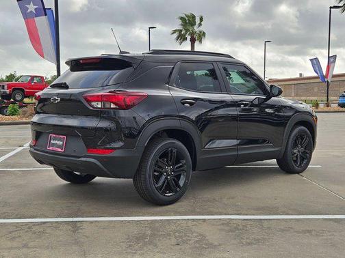 Mosaic Black Metallic 2026 Chevrolet Trailblazer LT