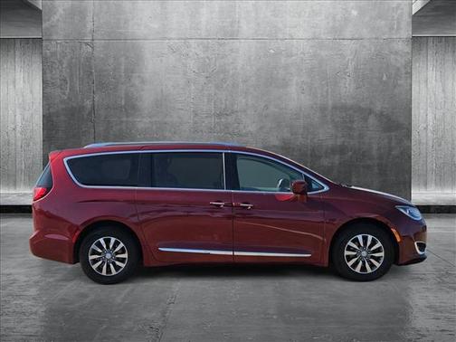 2019 Chrysler Pacifica Touring-L Plus