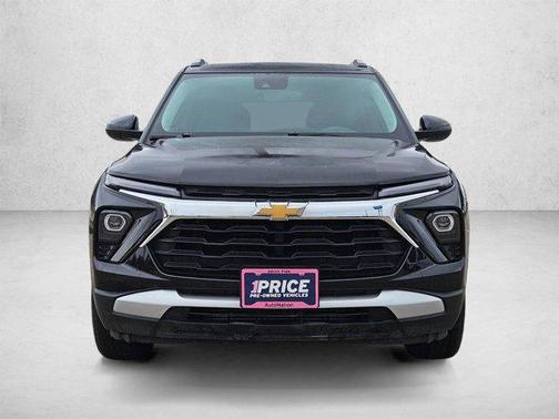 Mosaic Black Metallic 2025 Chevrolet Trailblazer LT