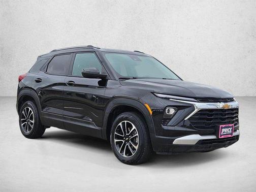 Mosaic Black Metallic 2025 Chevrolet Trailblazer LT