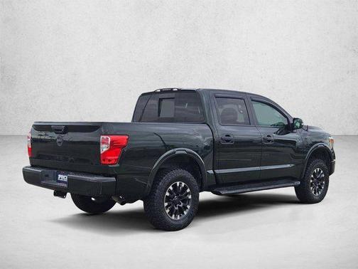 Midnight Pine Metallic 2019 Nissan Titan PRO-4X