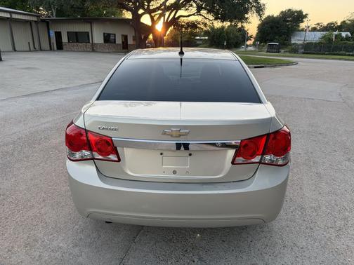 Gold Mist Metallic 2012 Chevrolet Cruze LS