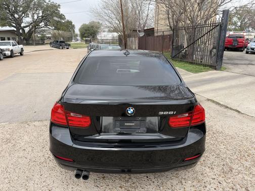 2012 BMW 328 4dr Sdn 328i RWD