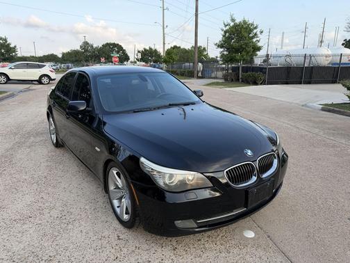 Black 2009 BMW 528 4dr Sdn 528i RWD