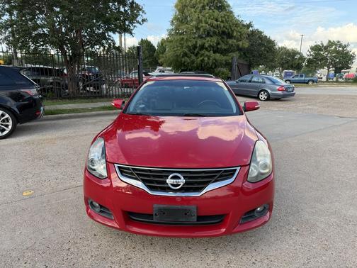 Red Alert 2010 Nissan Altima 2.5 S